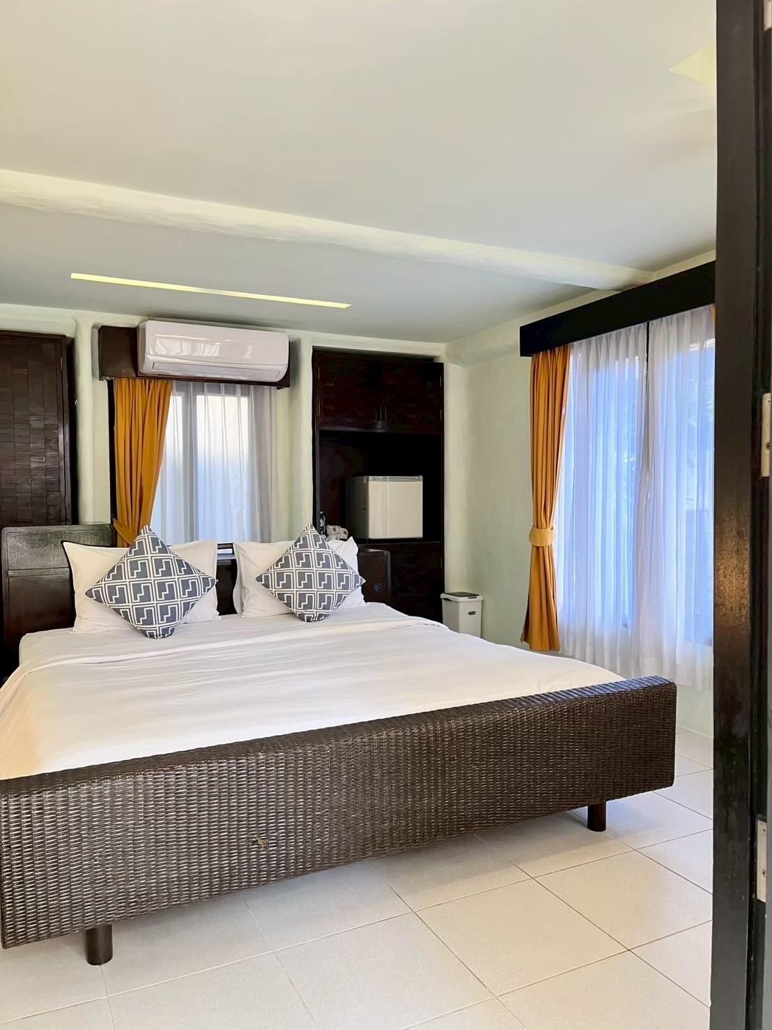 Punnpreeda Beach Resort Deluxe Room 4