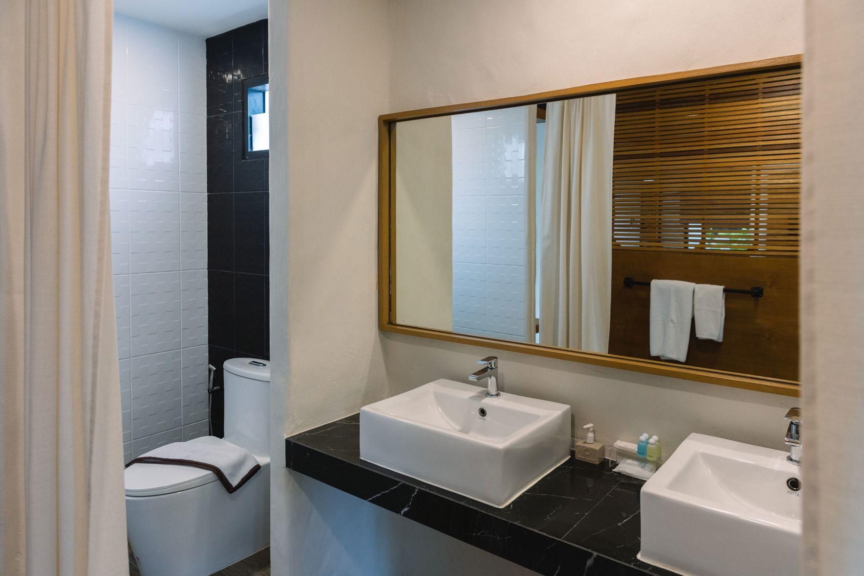 Punnpreeda Beach Resort Deluxe Suite 79