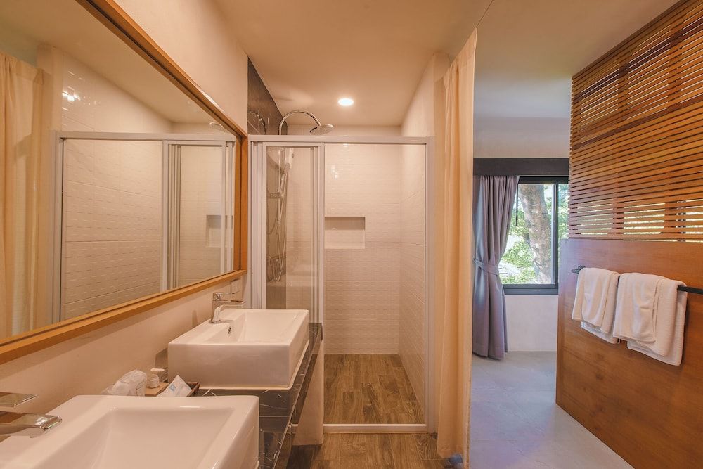Punnpreeda Beach Resort Deluxe Suite 58