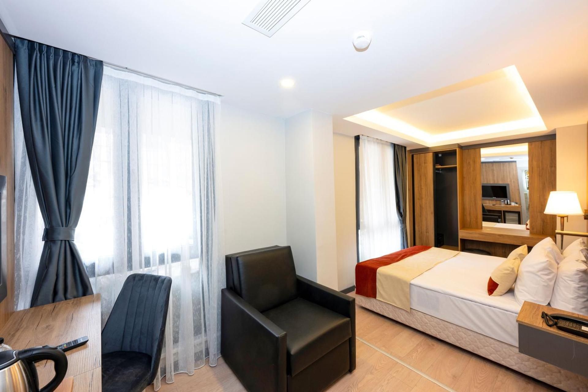 Economy Triple Room