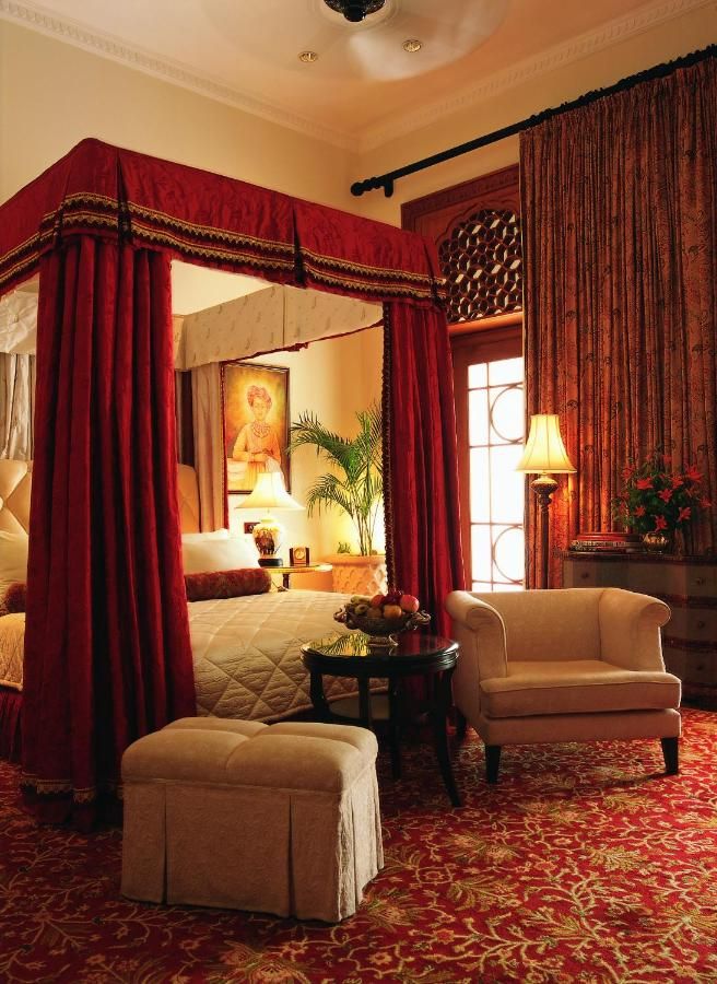 Palace Room Garden Or Courtyard View King Bed With Bathtub