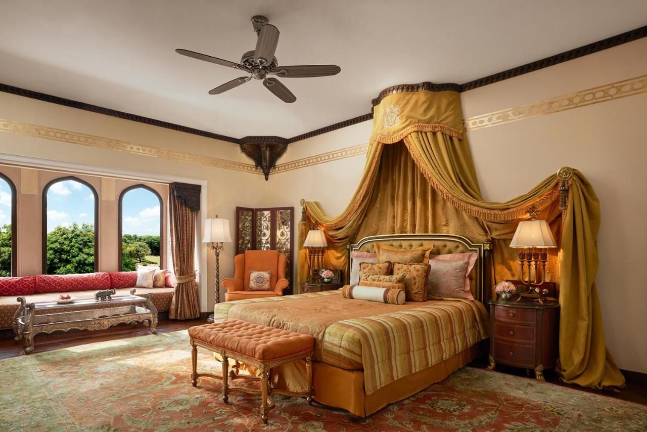 Palace Room Garden Or Courtyard View Twin Bed With Bathtub