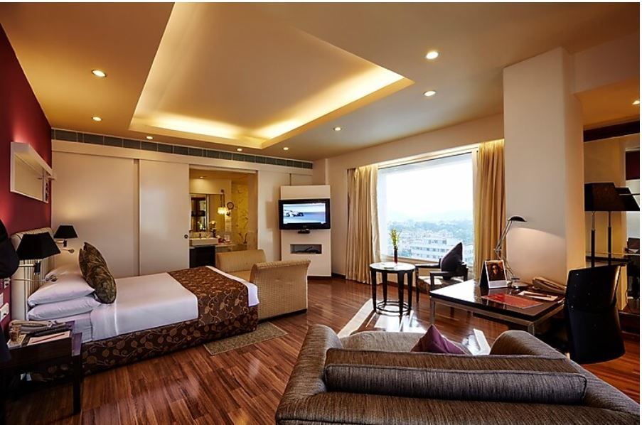 Vivanta Suite King Bed
