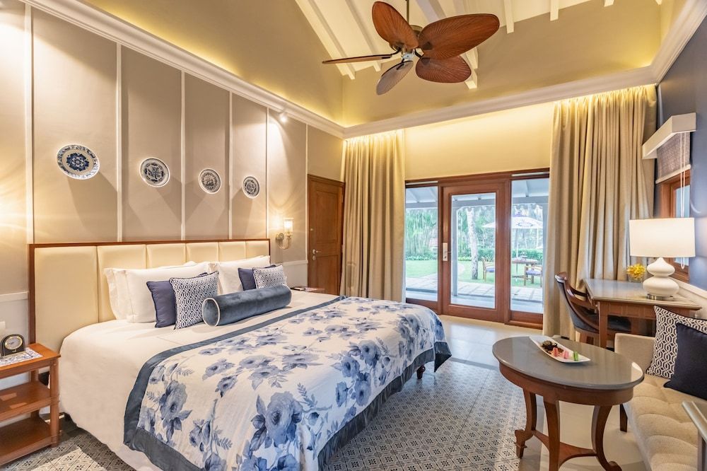Luxury Room, 1 King Bed, Garden View (Garden Sitout)