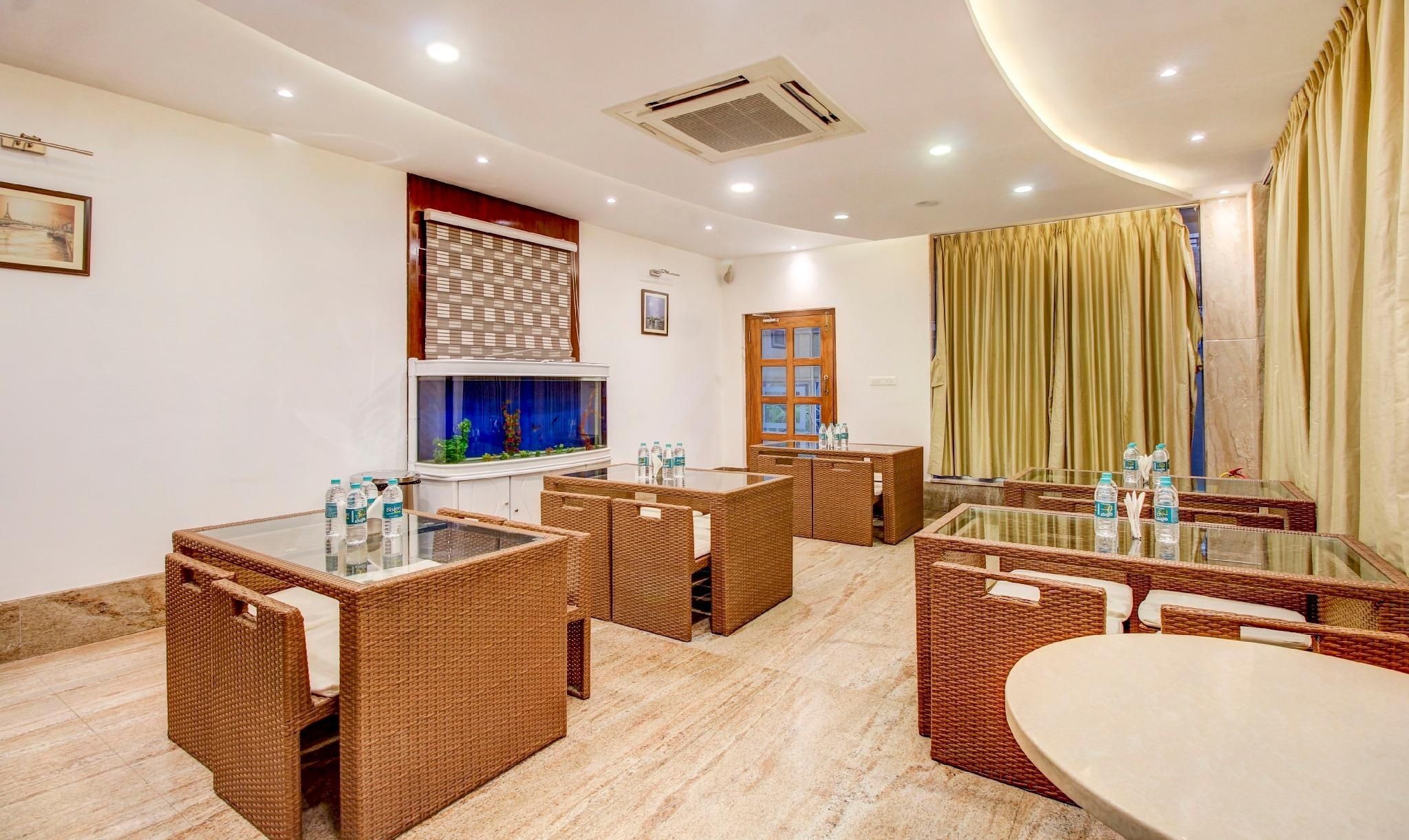 Food & Dining