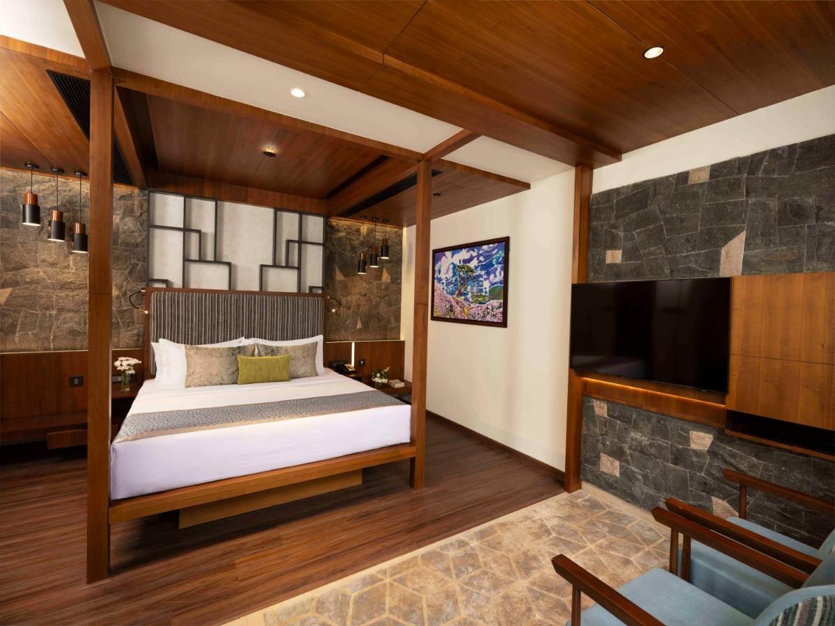  Premium Honeymoon Room with Plunge Pool 