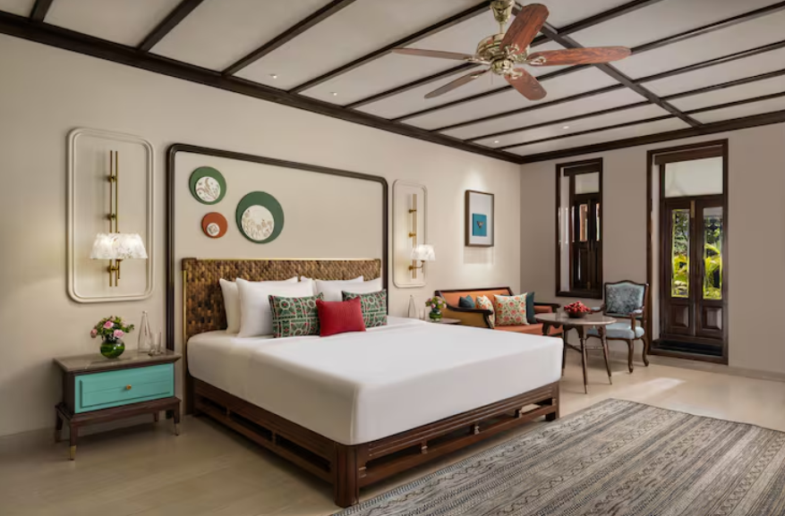 Deluxe room King bed Sit-out
