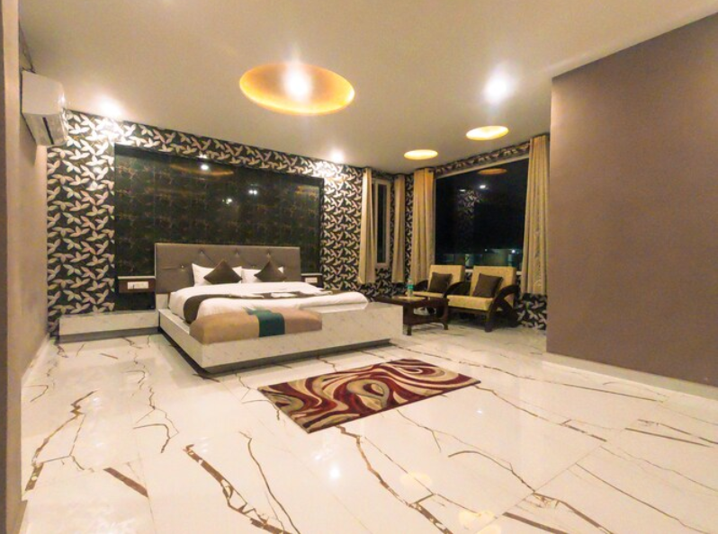 Super Premium Family Suite