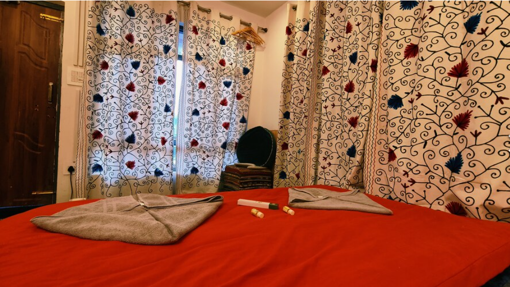 King Room with Mountain View