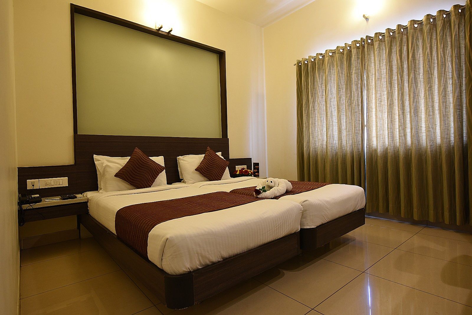 Hotel Landmark Economy room 2