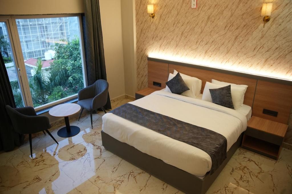 Double Deluxe Room