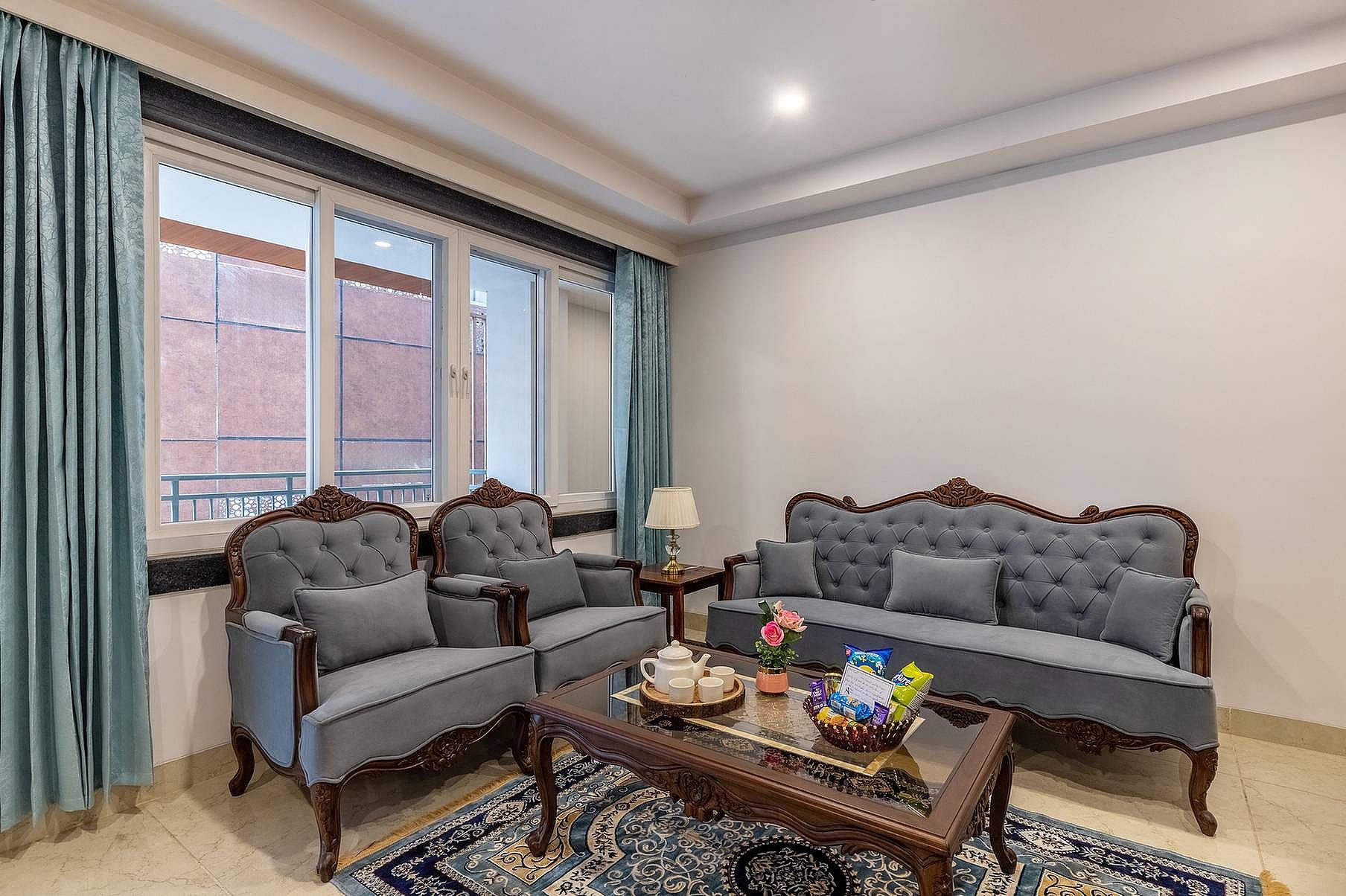 Alaya Stays 2 BHK with Hill View - Cliff Mist