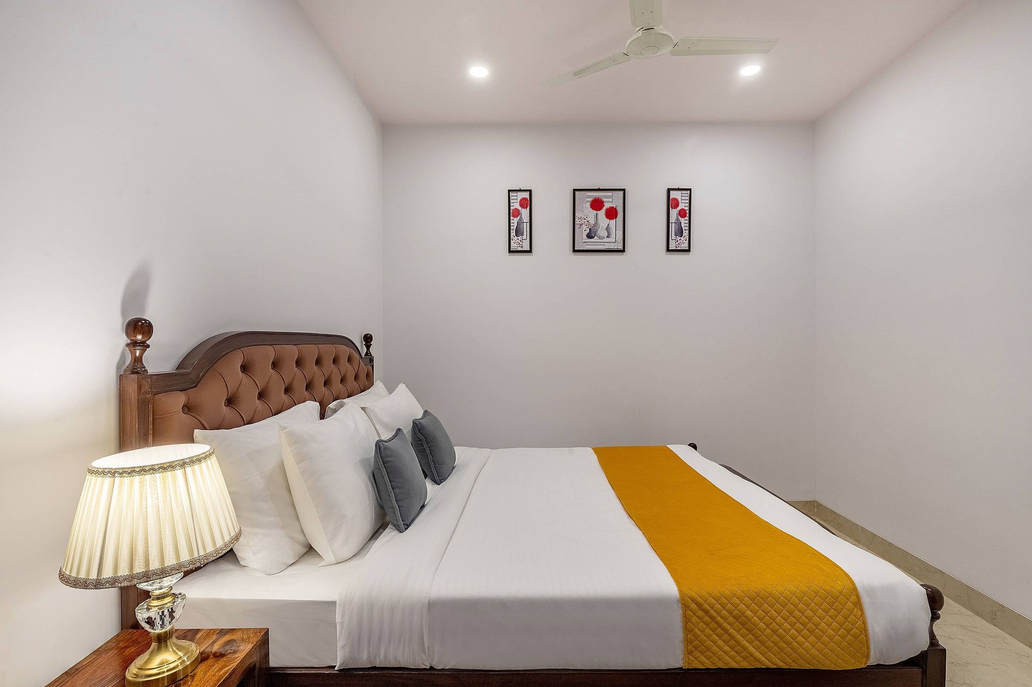 Alaya Stays 2 BHK with Hill View - Cliff Mist
