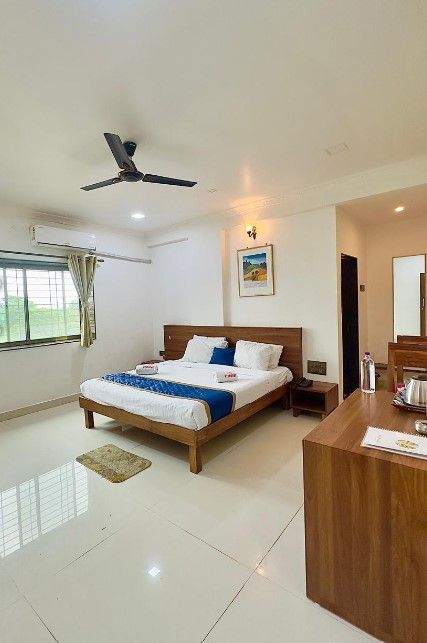Hotel Rajwada Deluxe AC Room 2