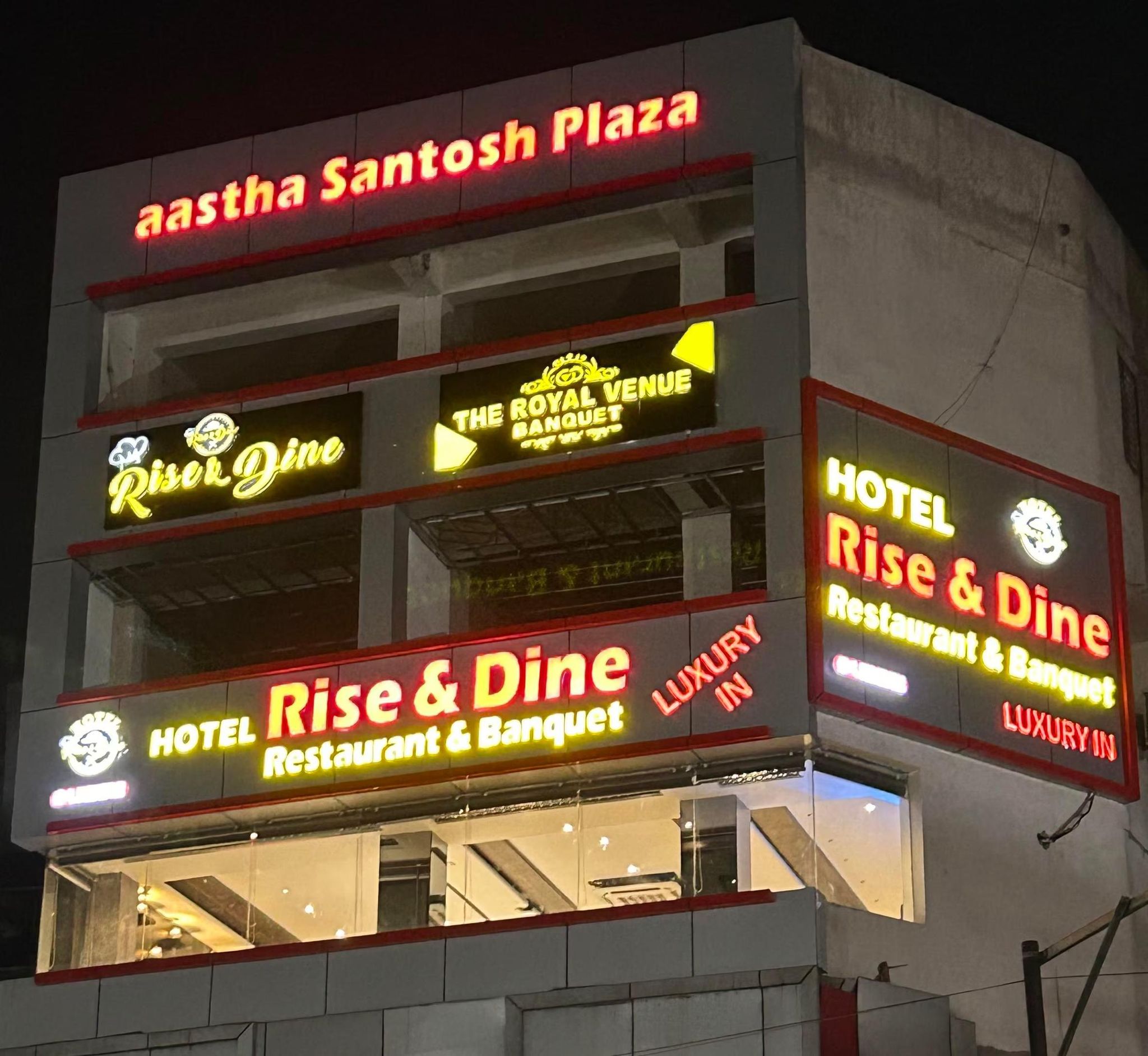 Hotel Rise and Dine Restaurant and Banquet