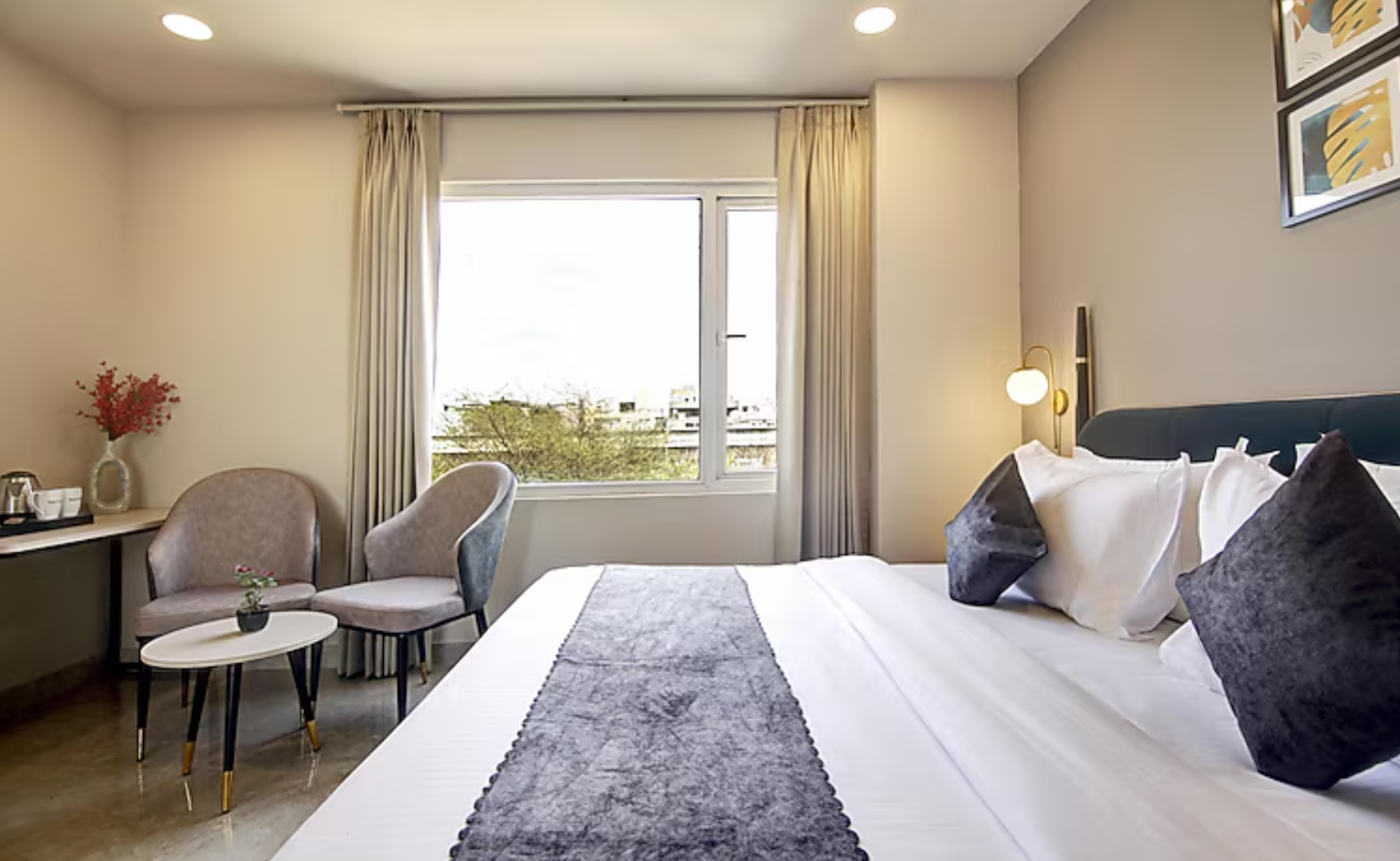 Day Use Room for 6 Hours, From 10 AM to 6 PM