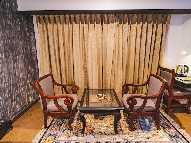 The Dewan by Royal NaQash Junior Deluxe Room 10