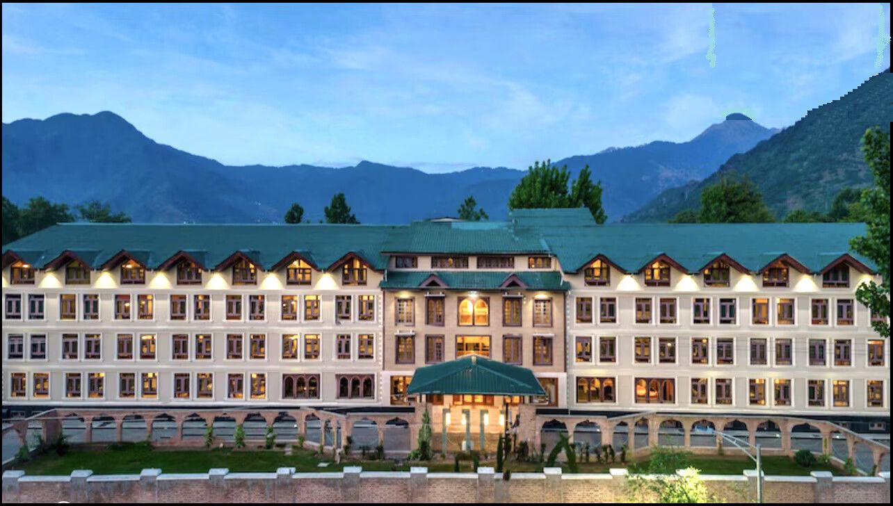 The Dewan by Royal NaQash