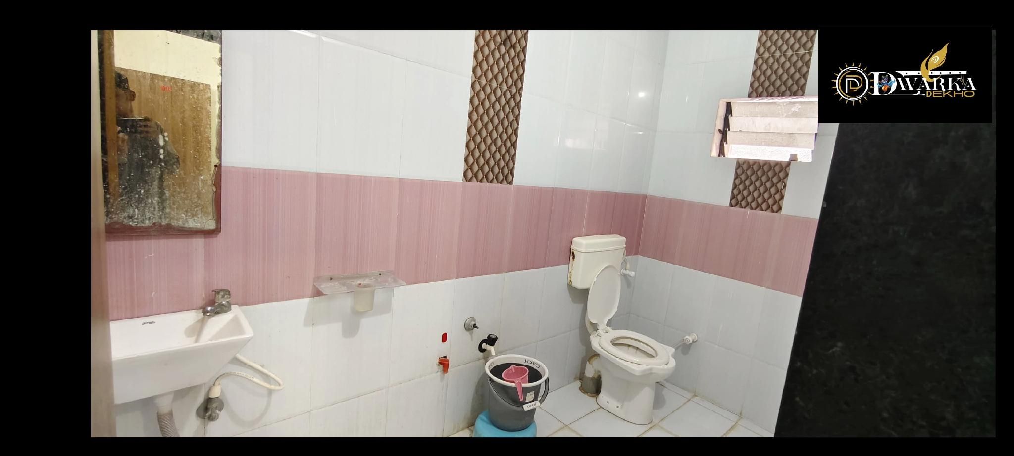 Hotel Mahalaxmi 3 Bedroom Family Deluxe 3