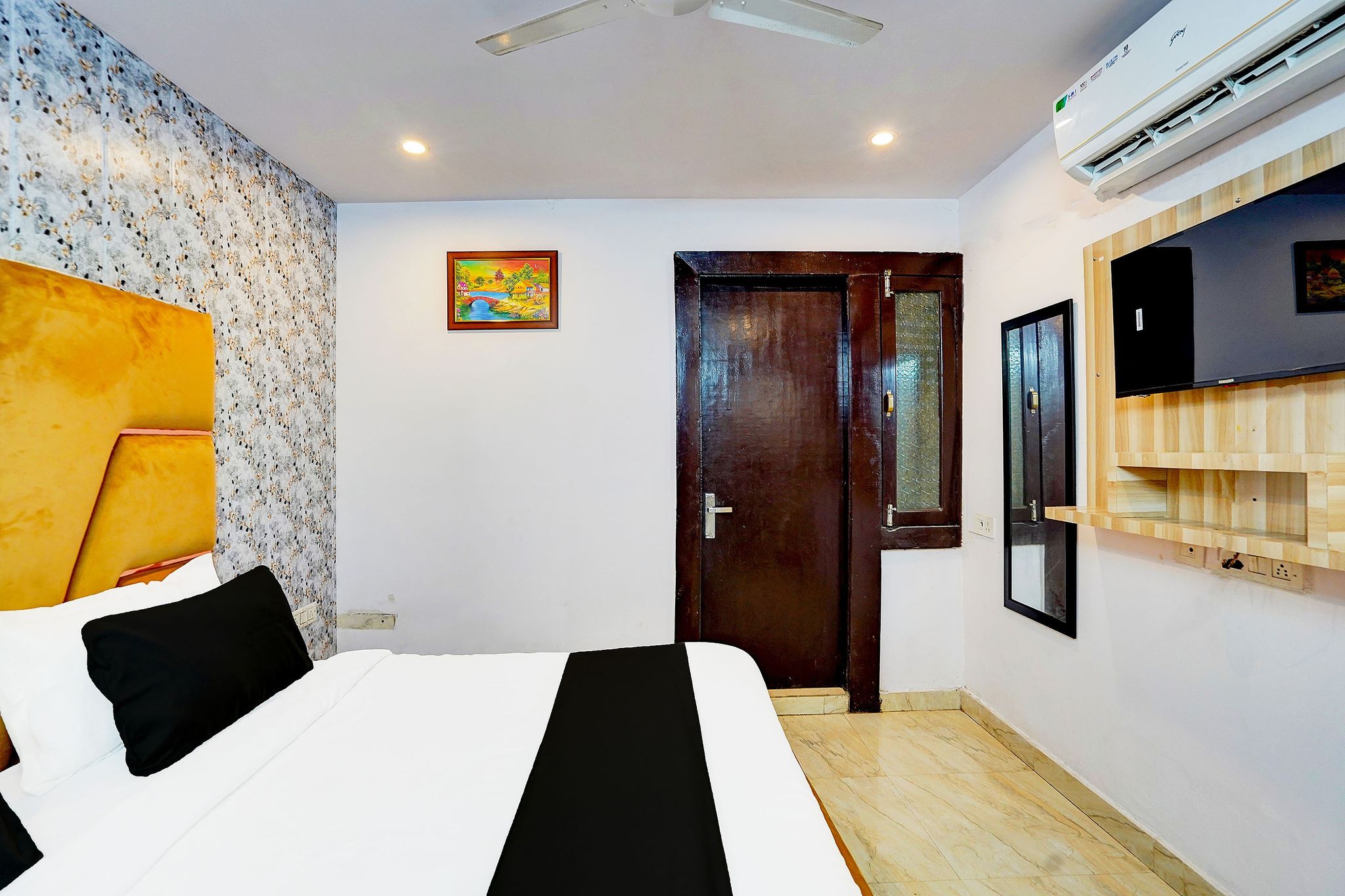 Hotel O Golden Inn Classic 9