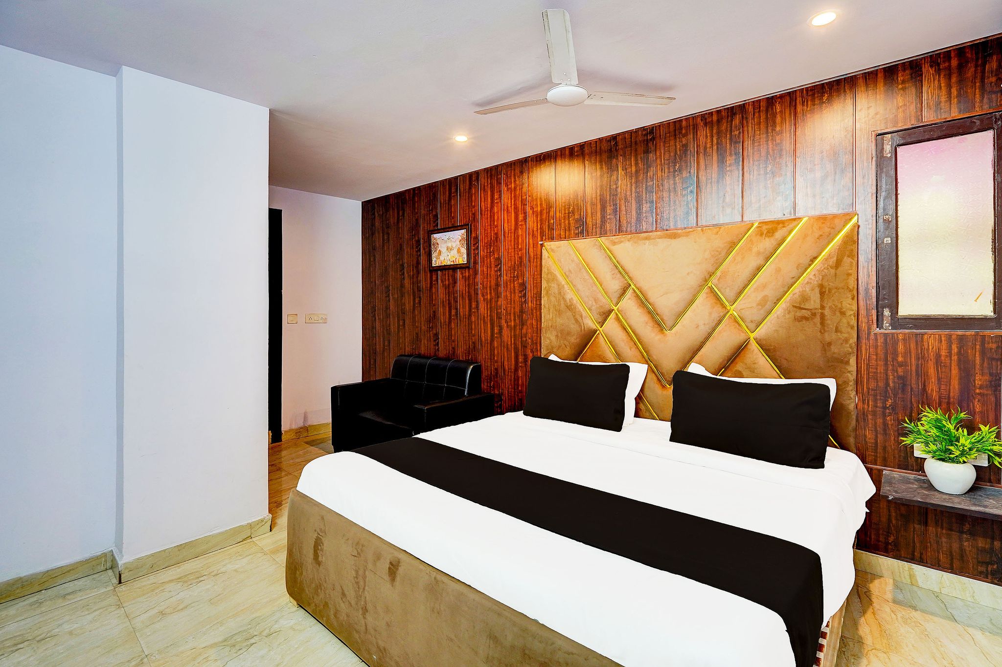 Hotel O Golden Inn Classic 3