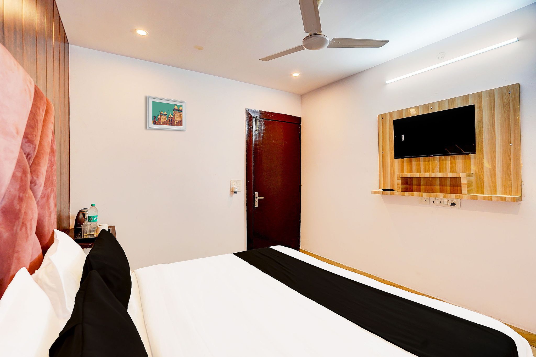 Hotel O Golden Inn Classic 10