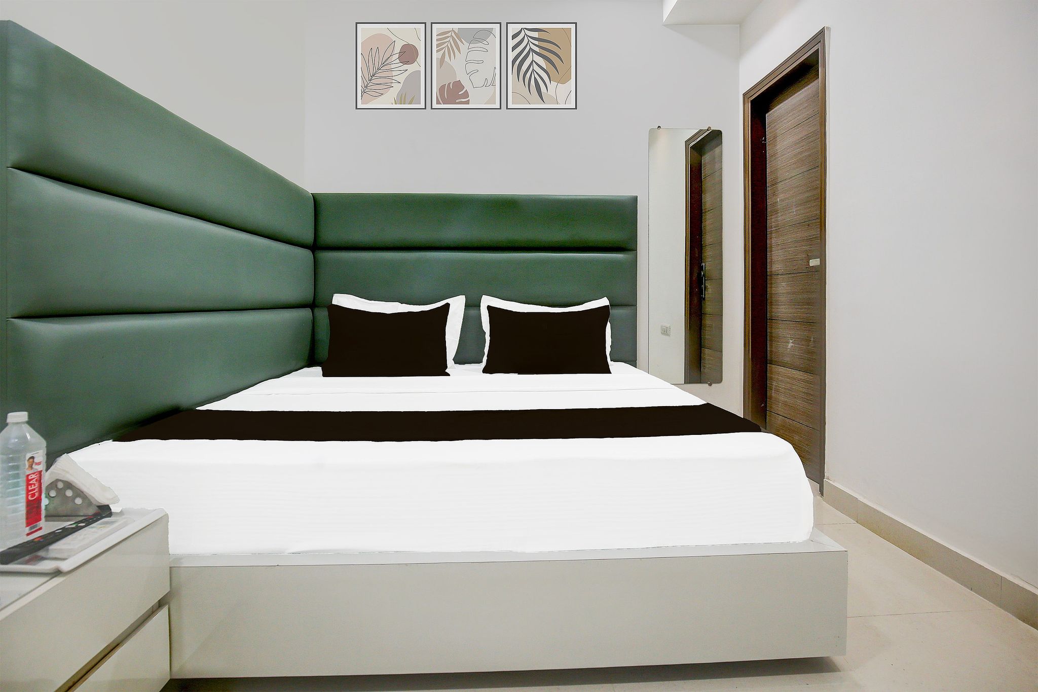 Hotel O SAFFRON Classic 14