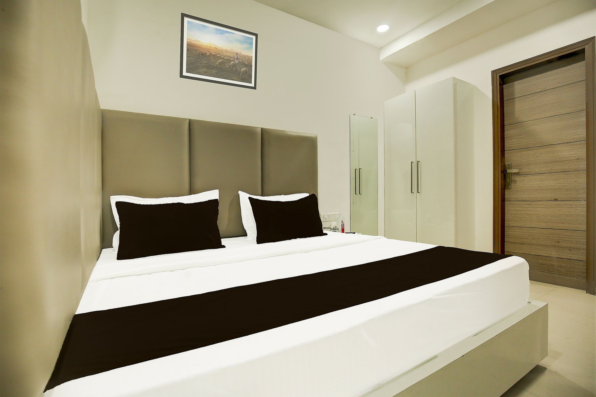 Hotel O SAFFRON Classic 9