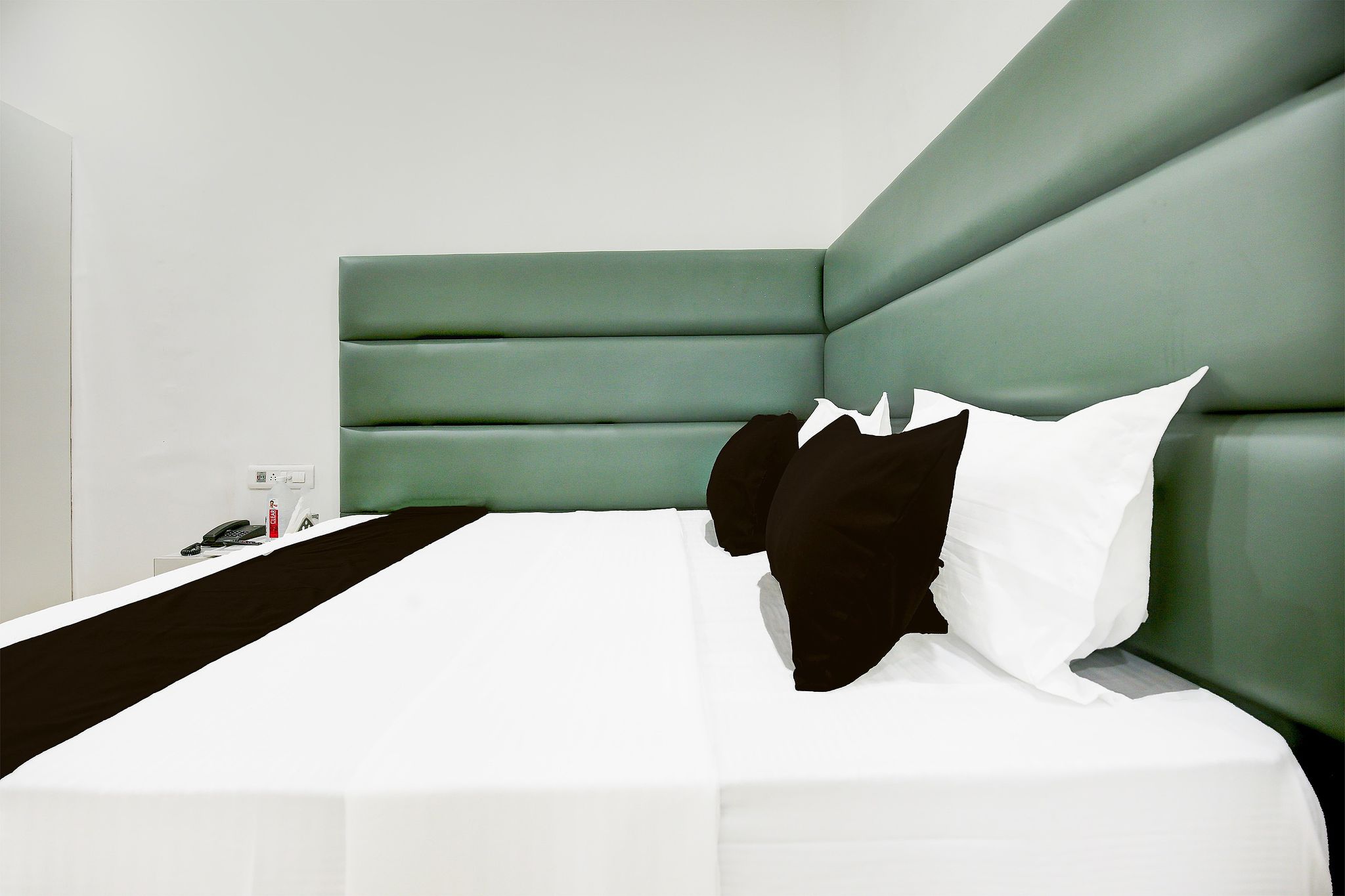 Hotel O SAFFRON Classic 6