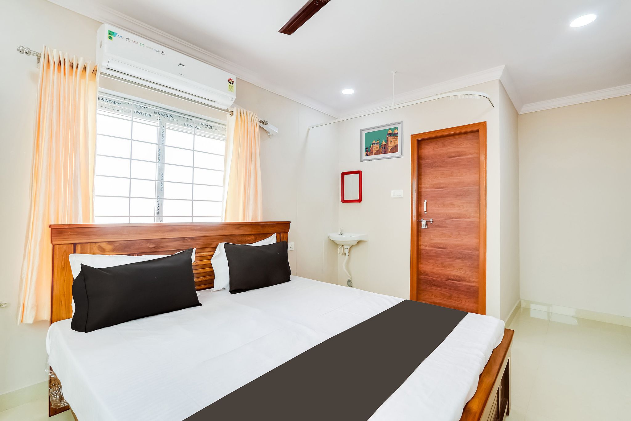 Hotel O S P R Luxury Rooms Classic 13