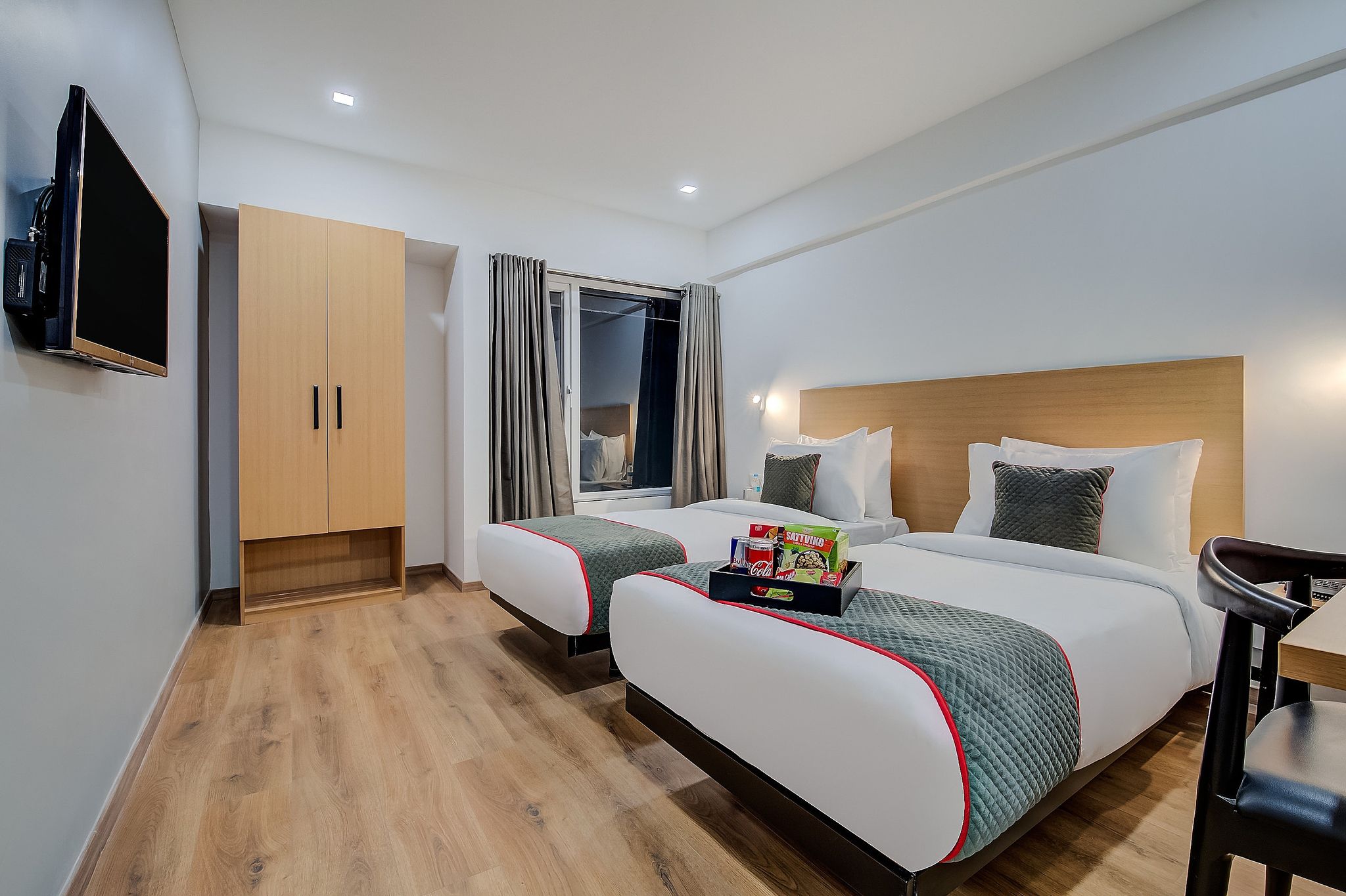 Super Townhouse MG Road Pune Classic 4