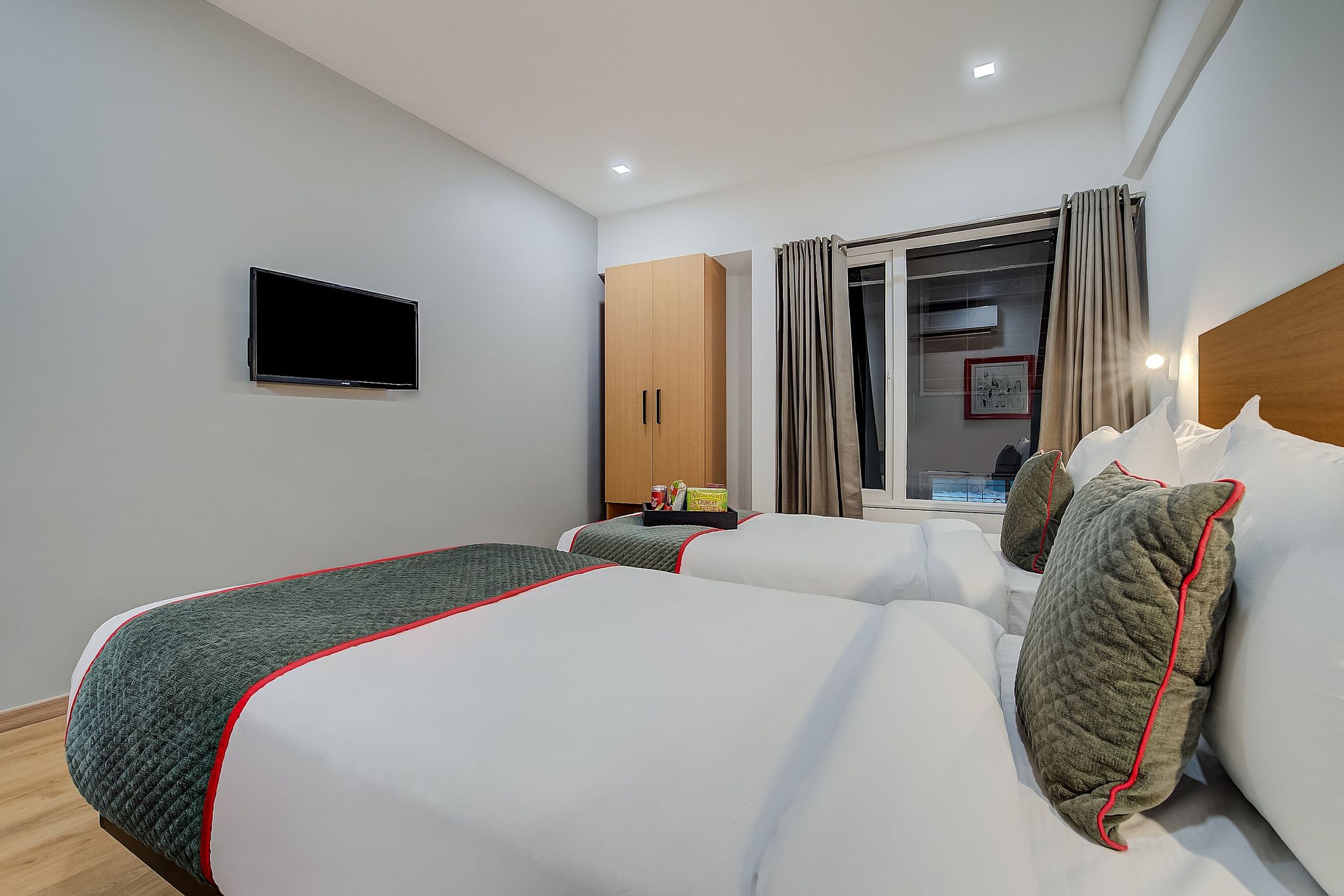 Super Townhouse MG Road Pune Classic 5