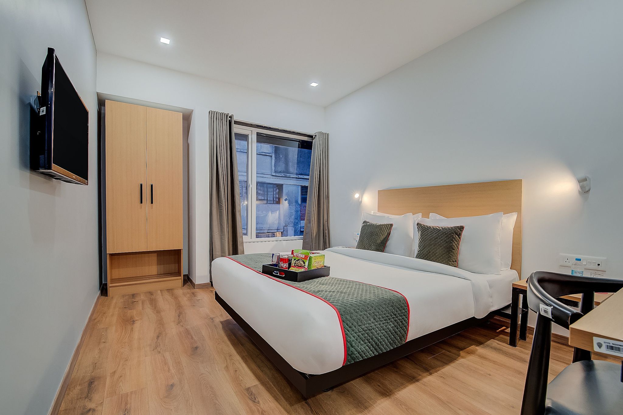 Super Townhouse MG Road Pune Classic