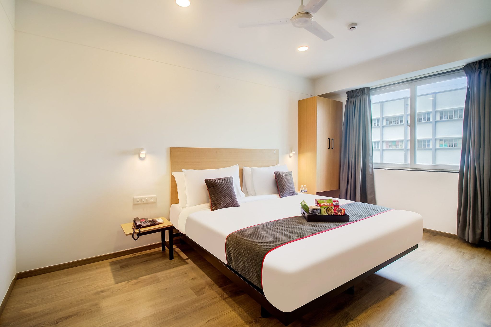 Super Townhouse Balewadi High Street Classic