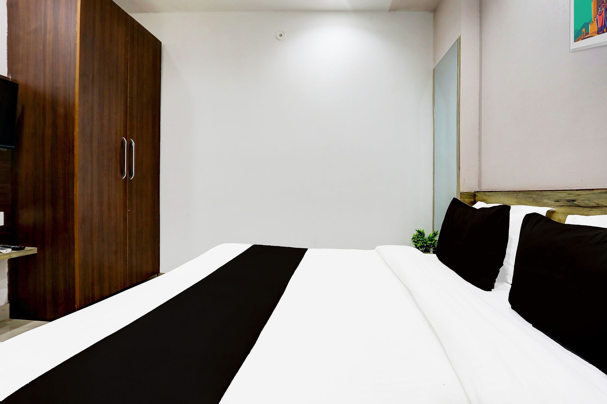 Hotel O by OYO Neu-Nest SPOT ON NON-AC 2
