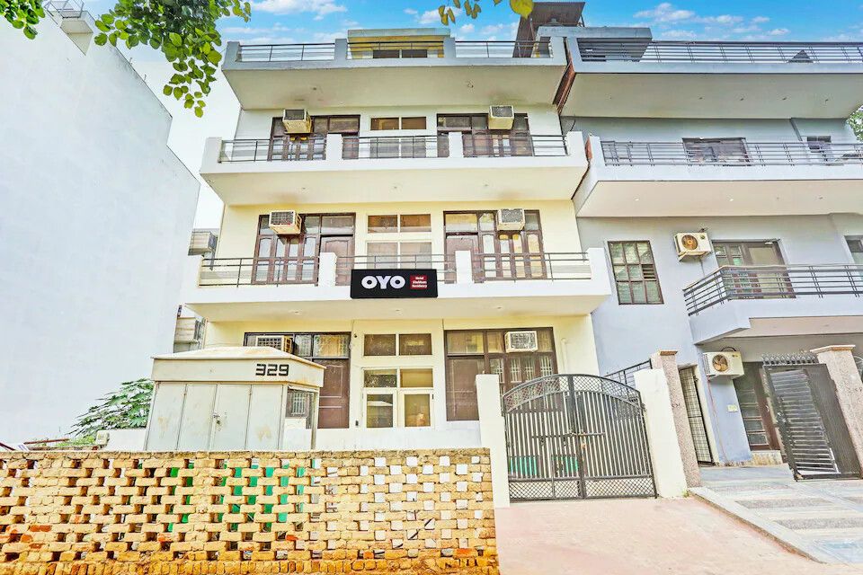OYO 827734 Shubham Residency