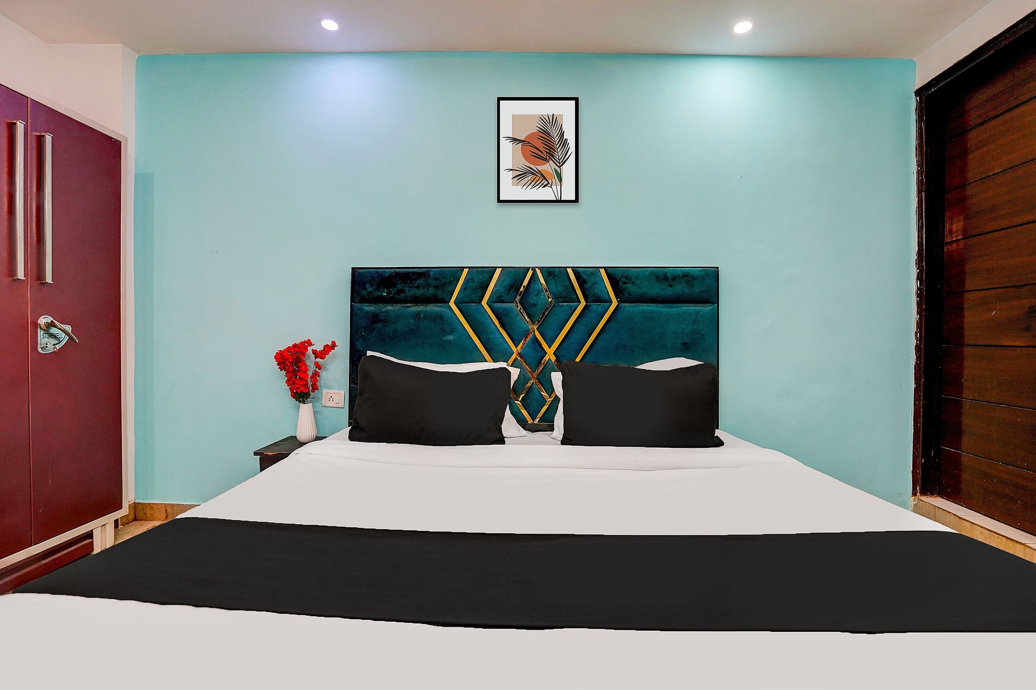 Hotel O Silver Key KD plaza Near Saket Metro station Classic 3