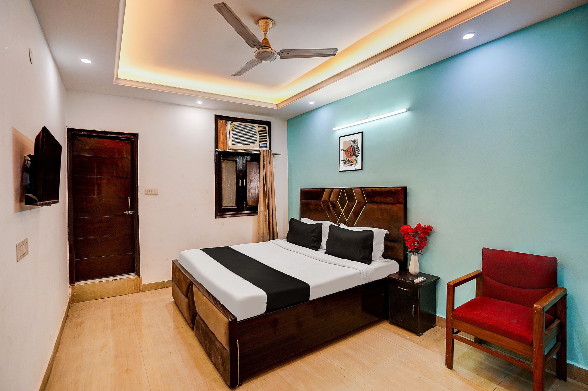 Hotel O Silver Key KD plaza Near Saket Metro station Classic 13