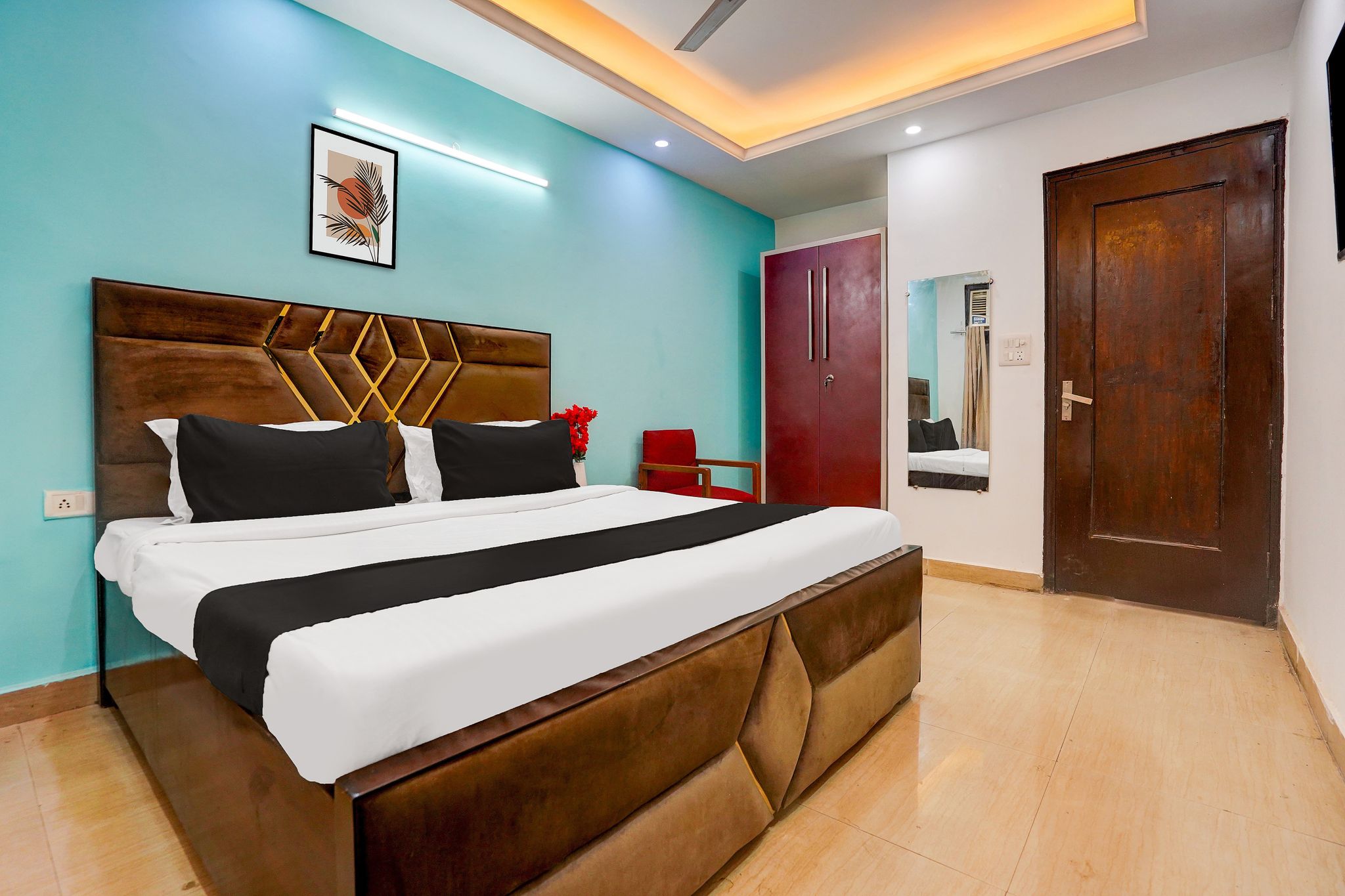 Hotel O Silver Key KD plaza Near Saket Metro station Classic 4