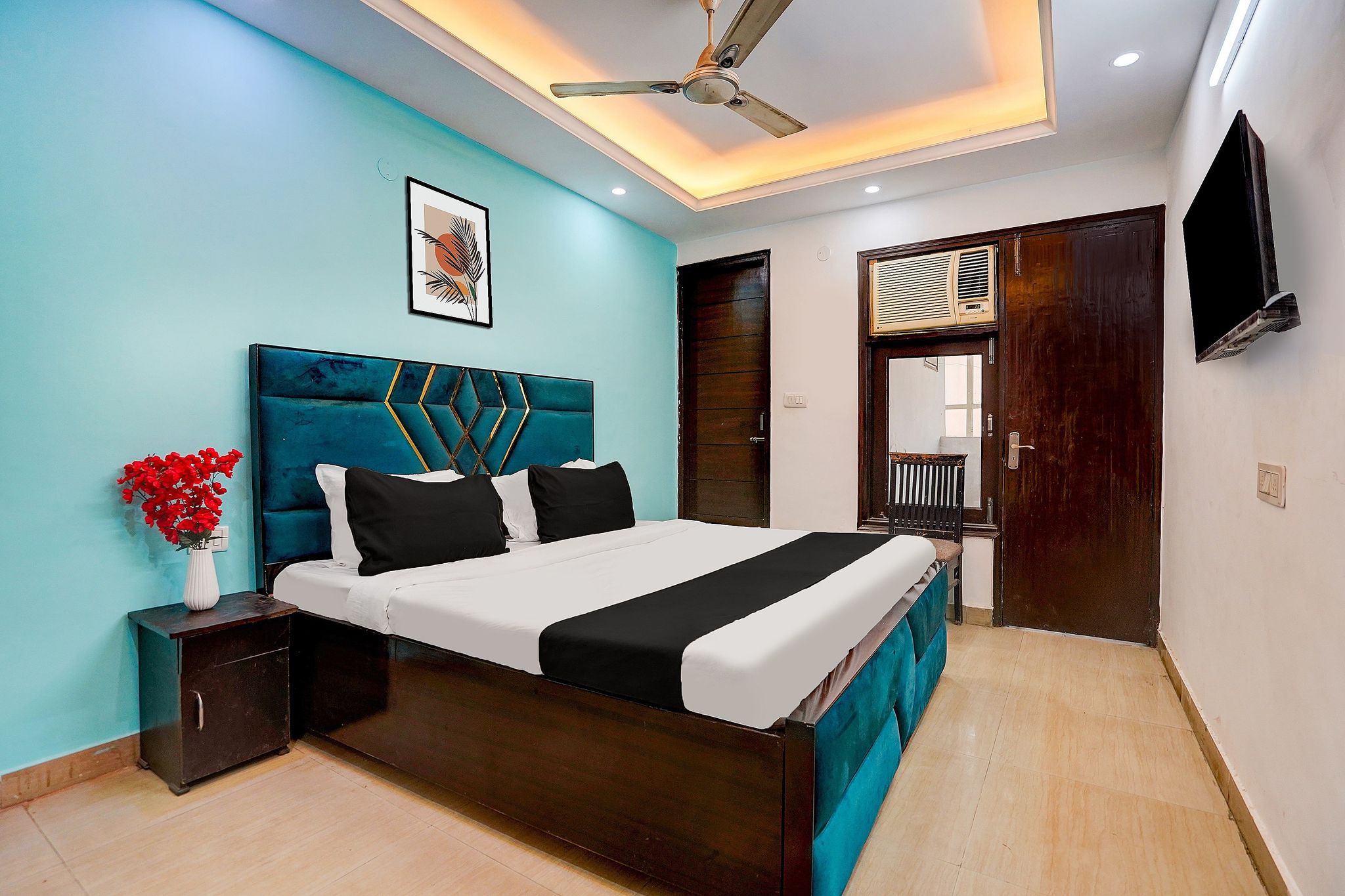Hotel O Silver Key KD plaza Near Saket Metro station Classic 5