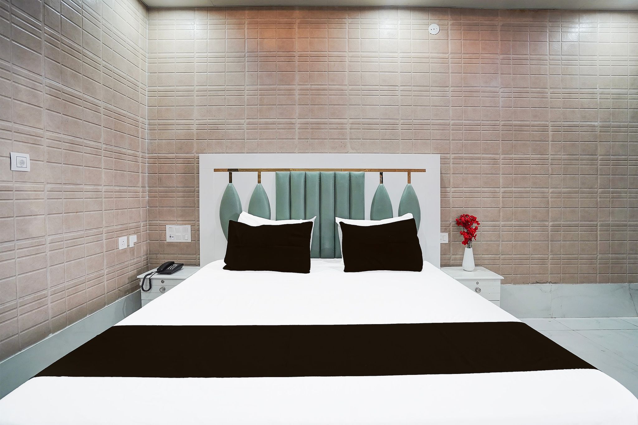 Hotel O RUNAWAY Classic 9