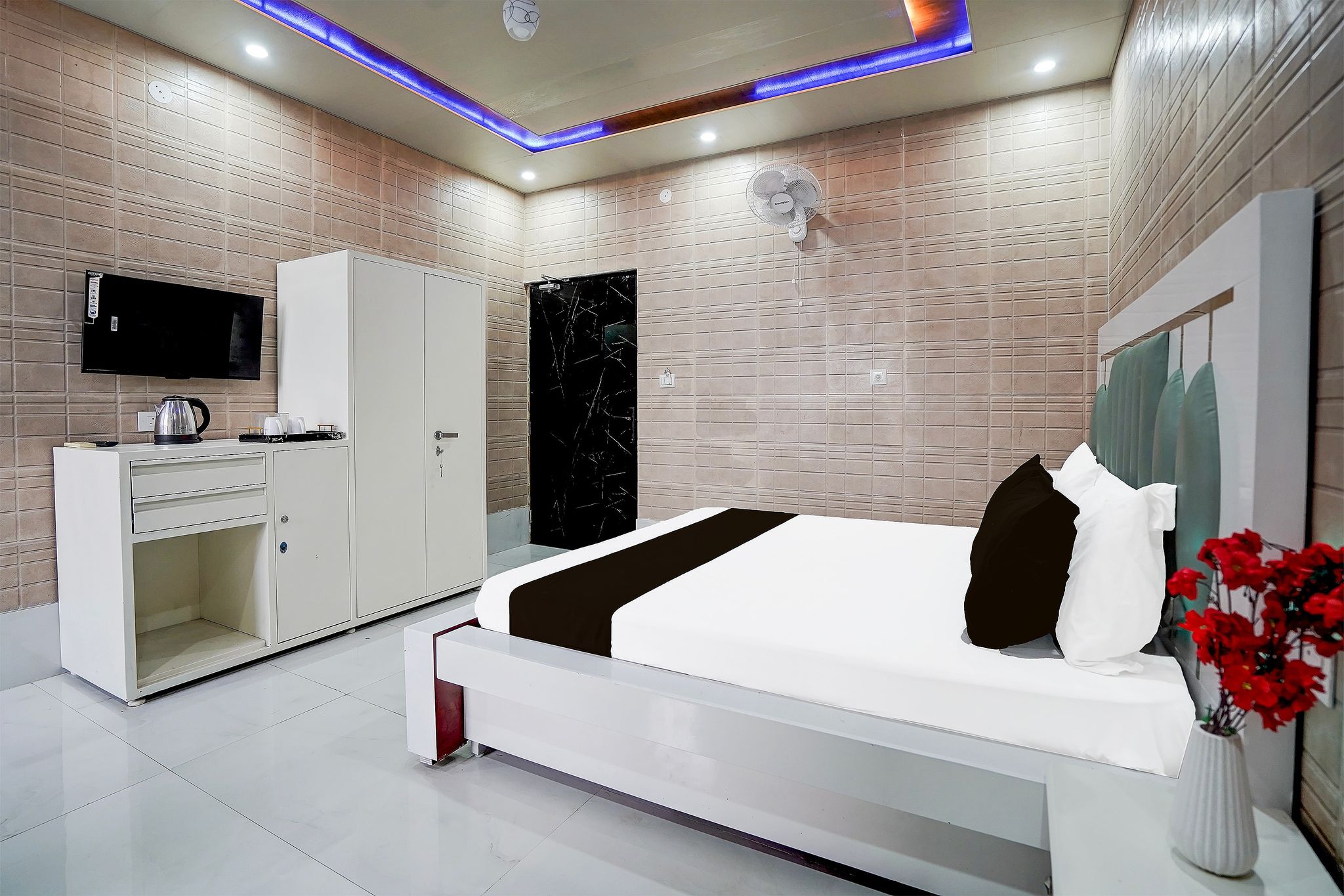 Hotel O RUNAWAY Classic 3