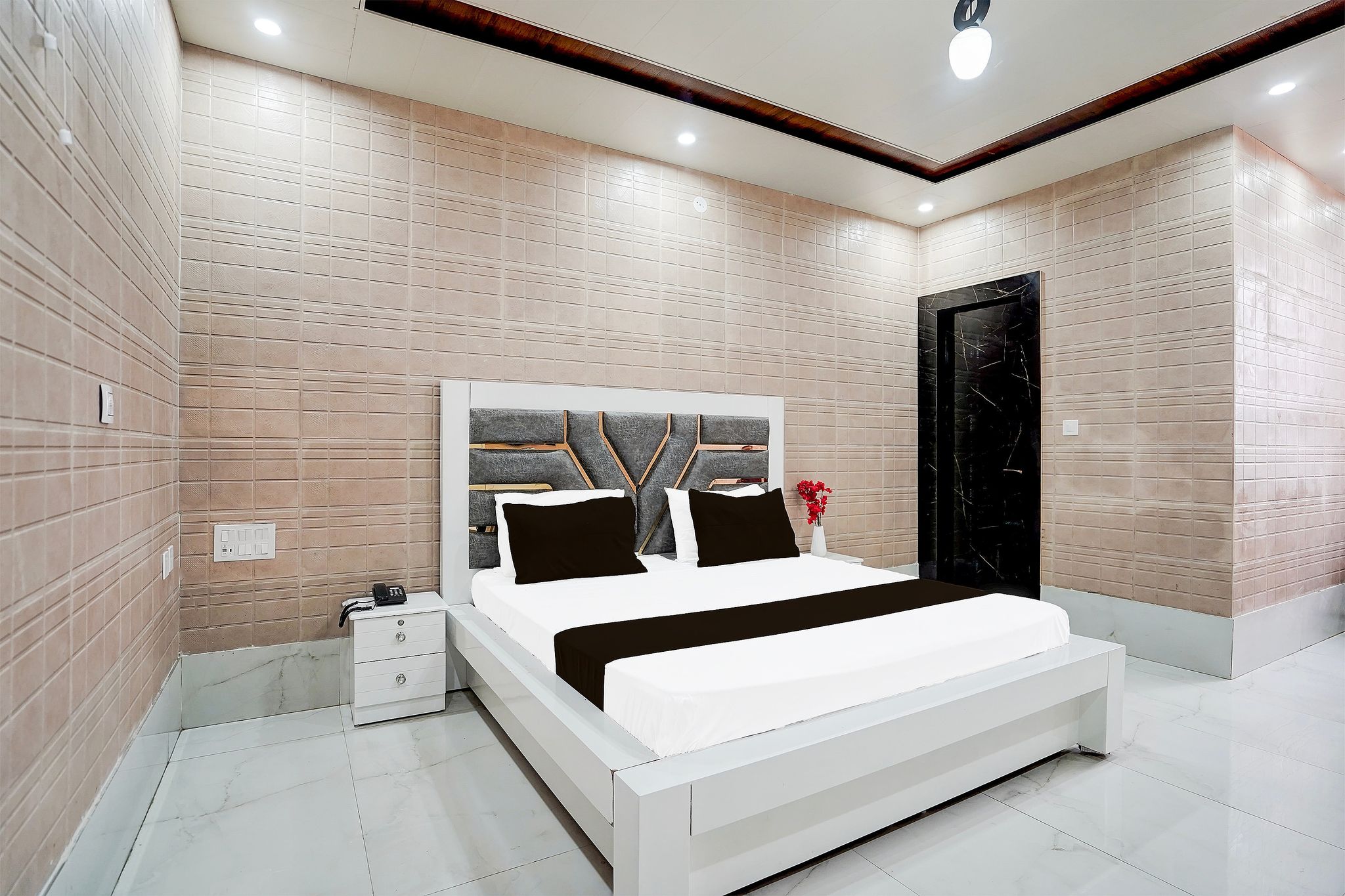 Hotel O RUNAWAY Classic 2