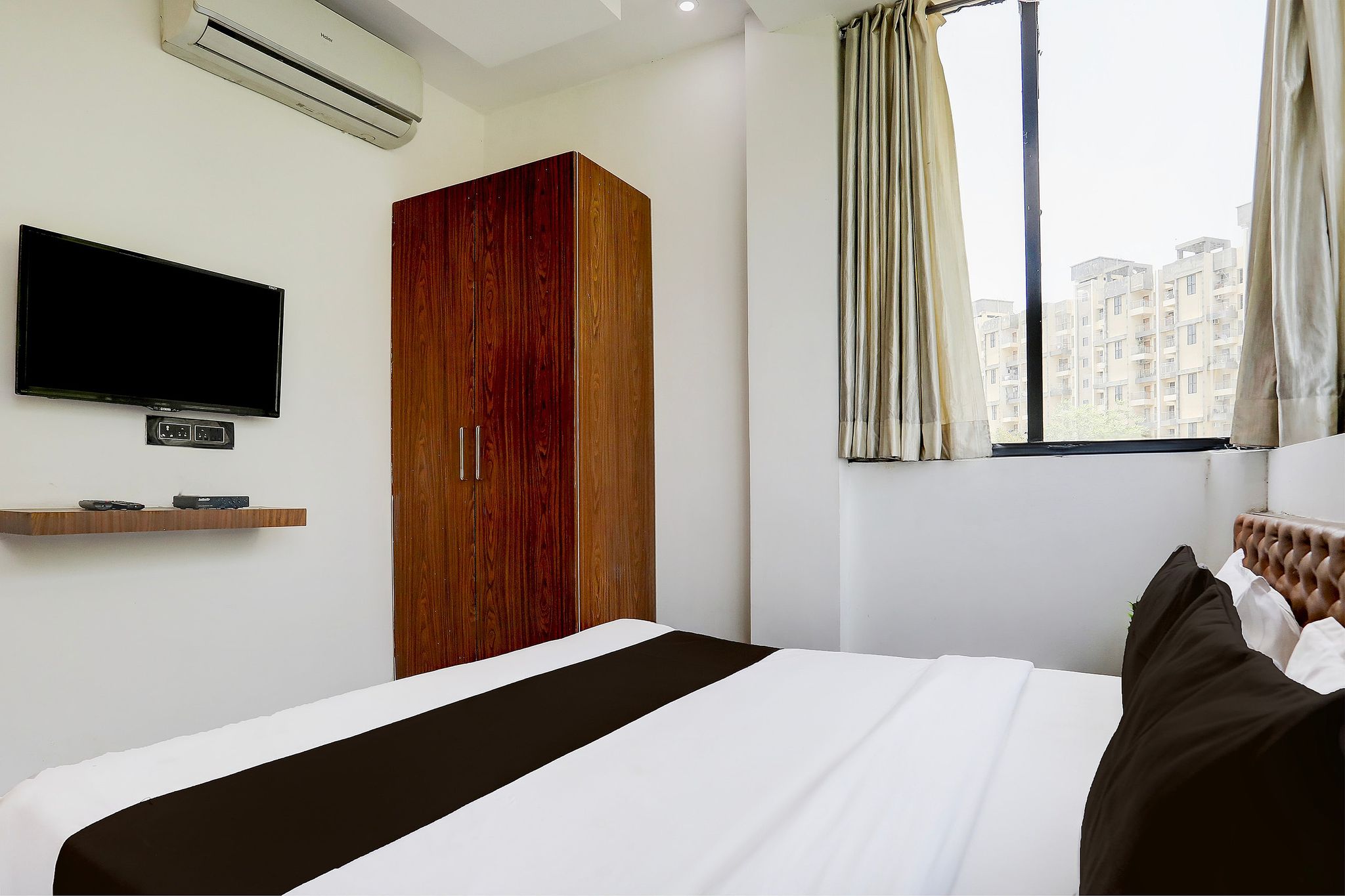 Super Hotel O MP Nagar Near Rachna Tower Classic 7