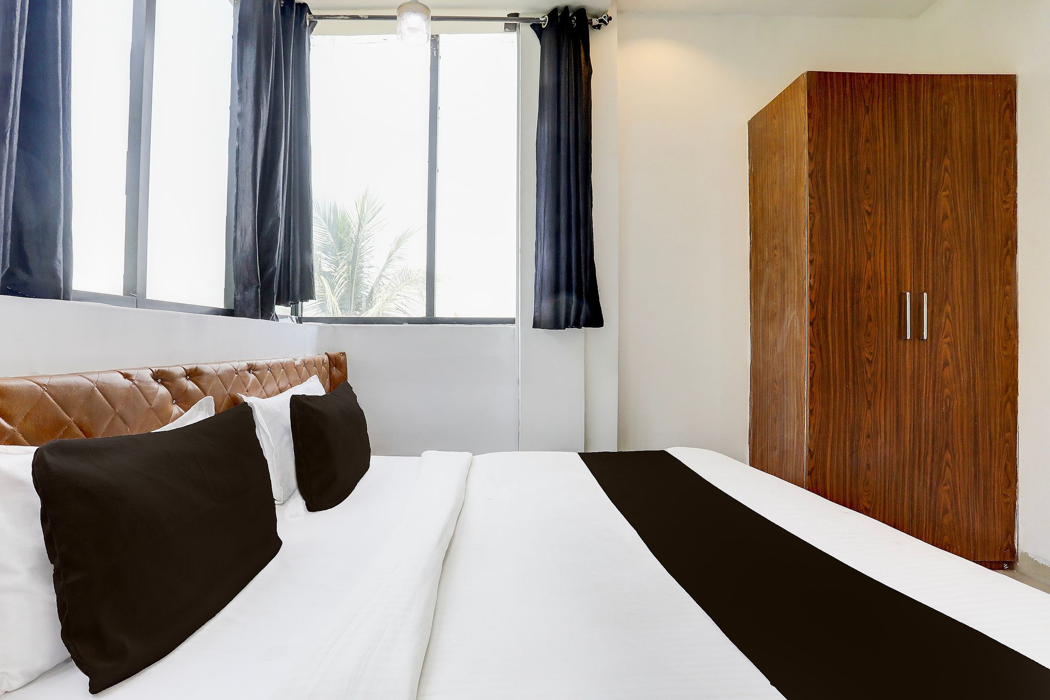 Super Hotel O MP Nagar Near Rachna Tower Classic 10