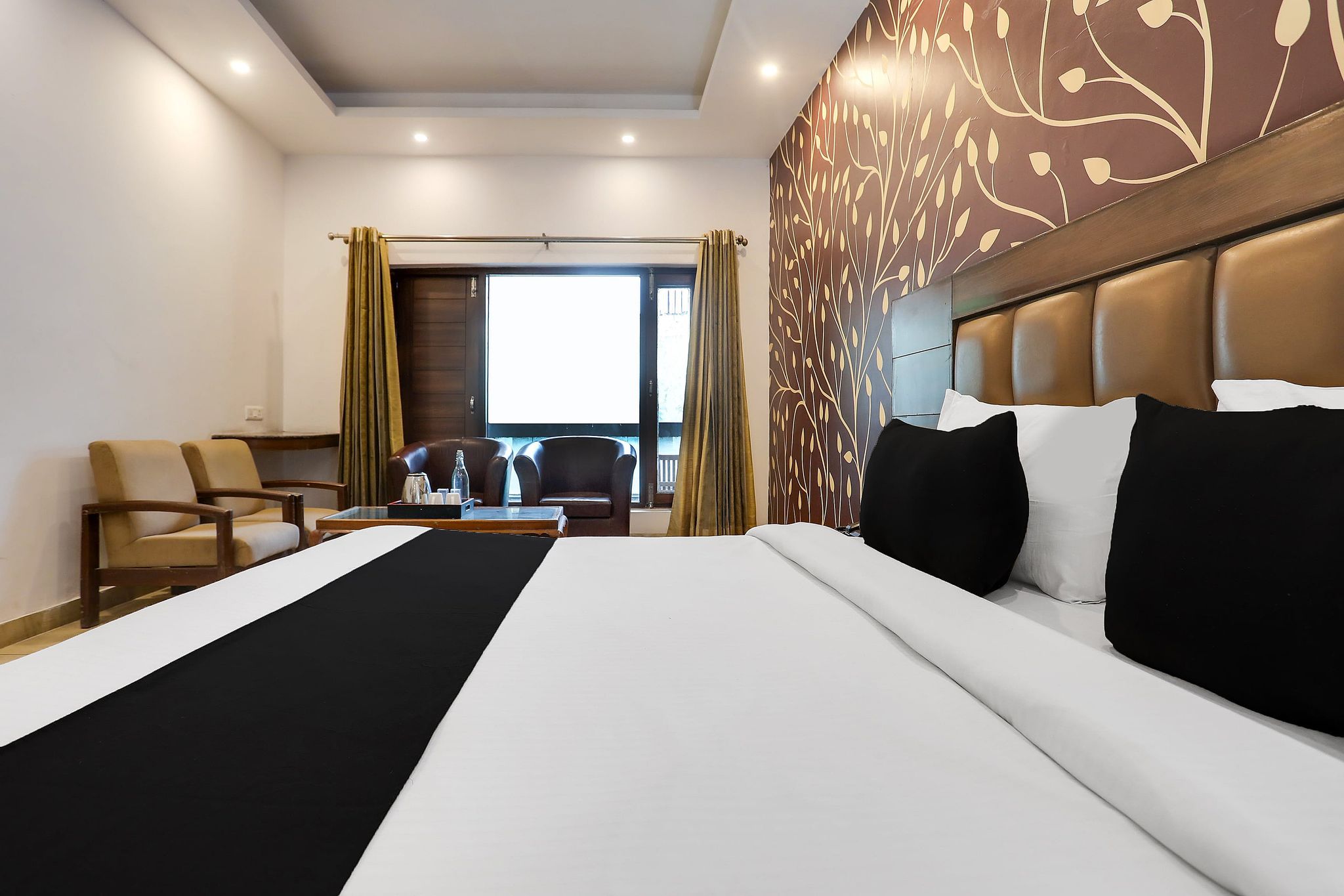 Collection O Mall Road Near St. Georges College Classic 7