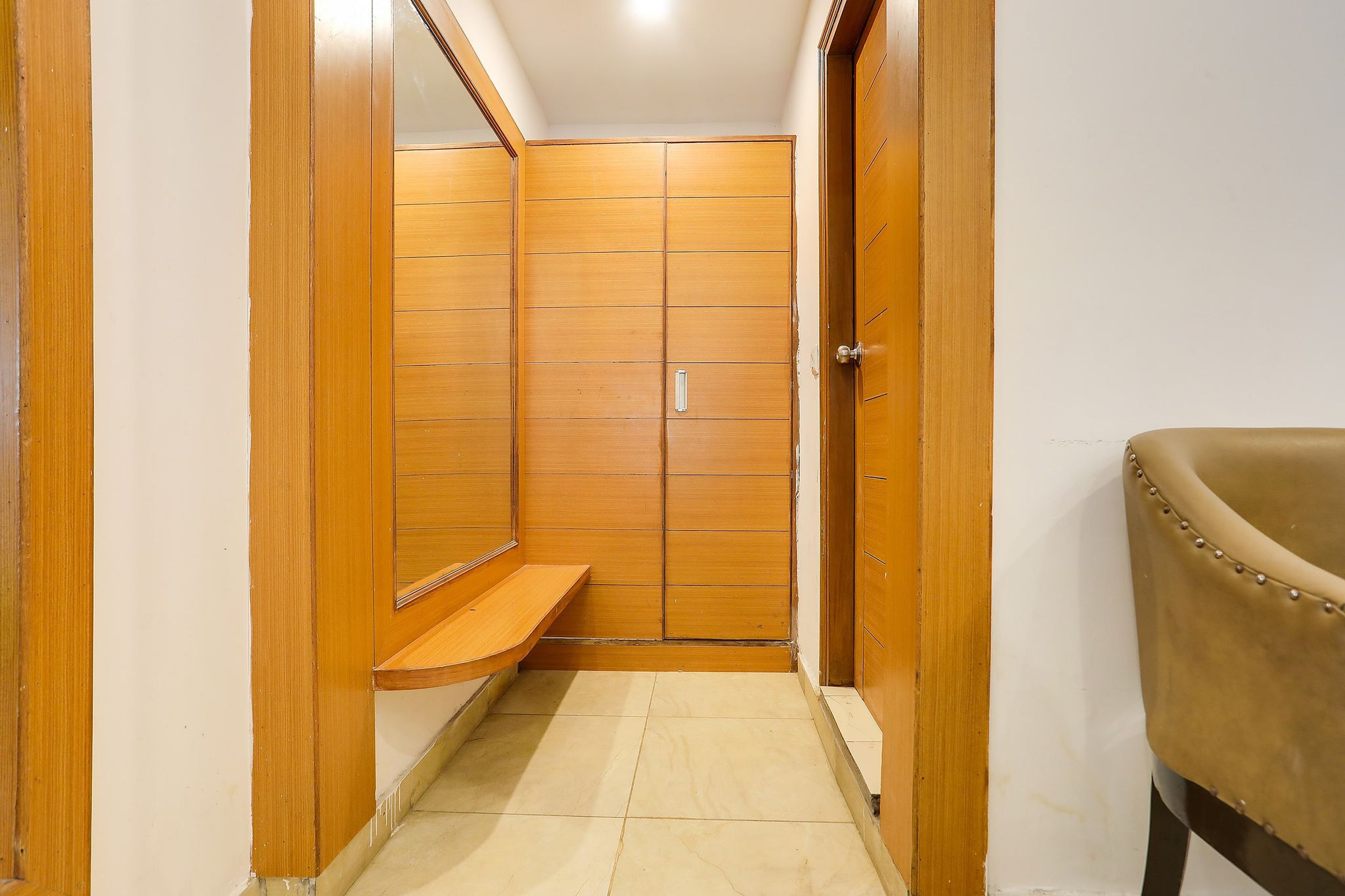 Collection O Mall Road Near St. Georges College Classic 13