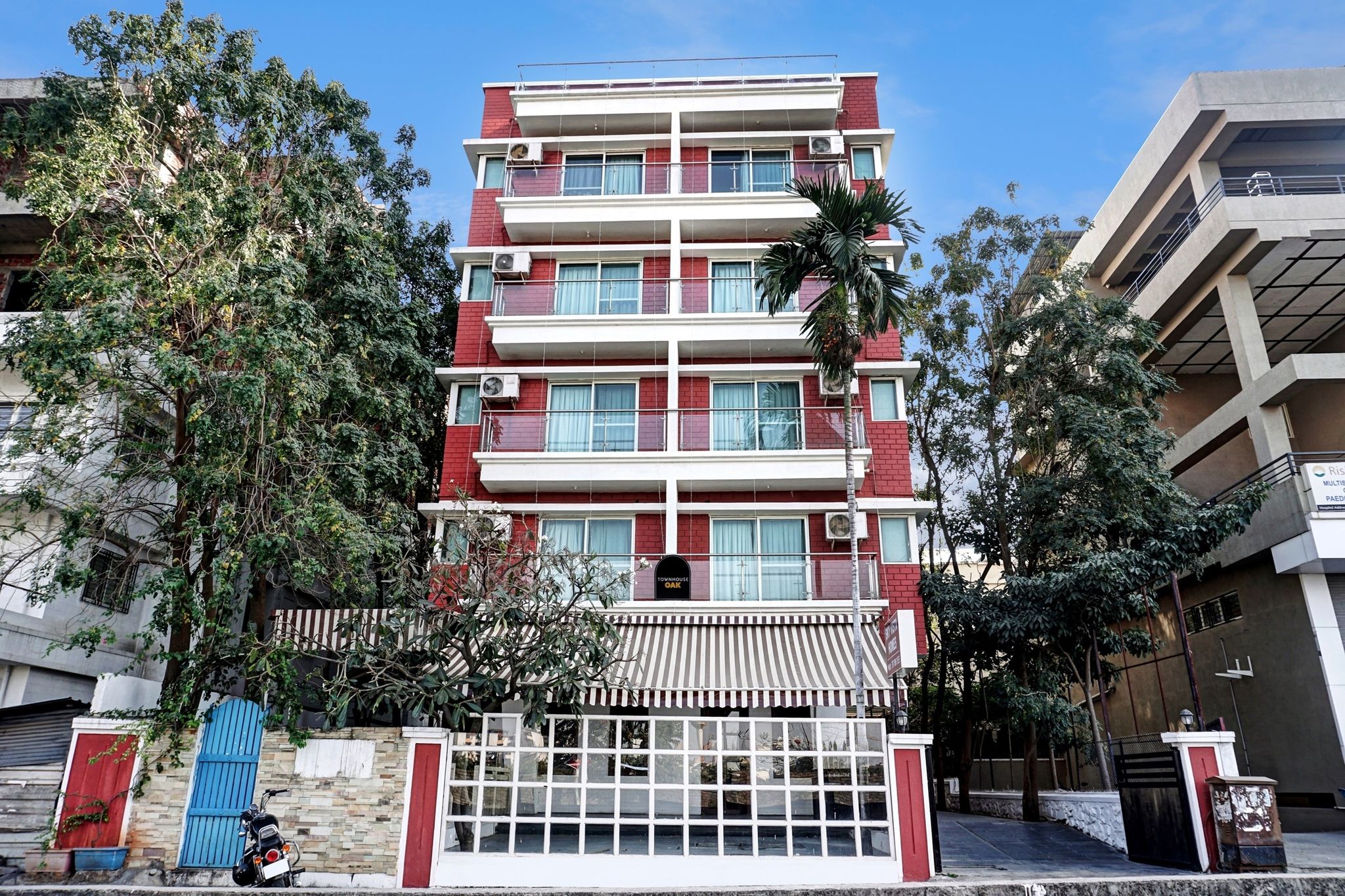 Main Image