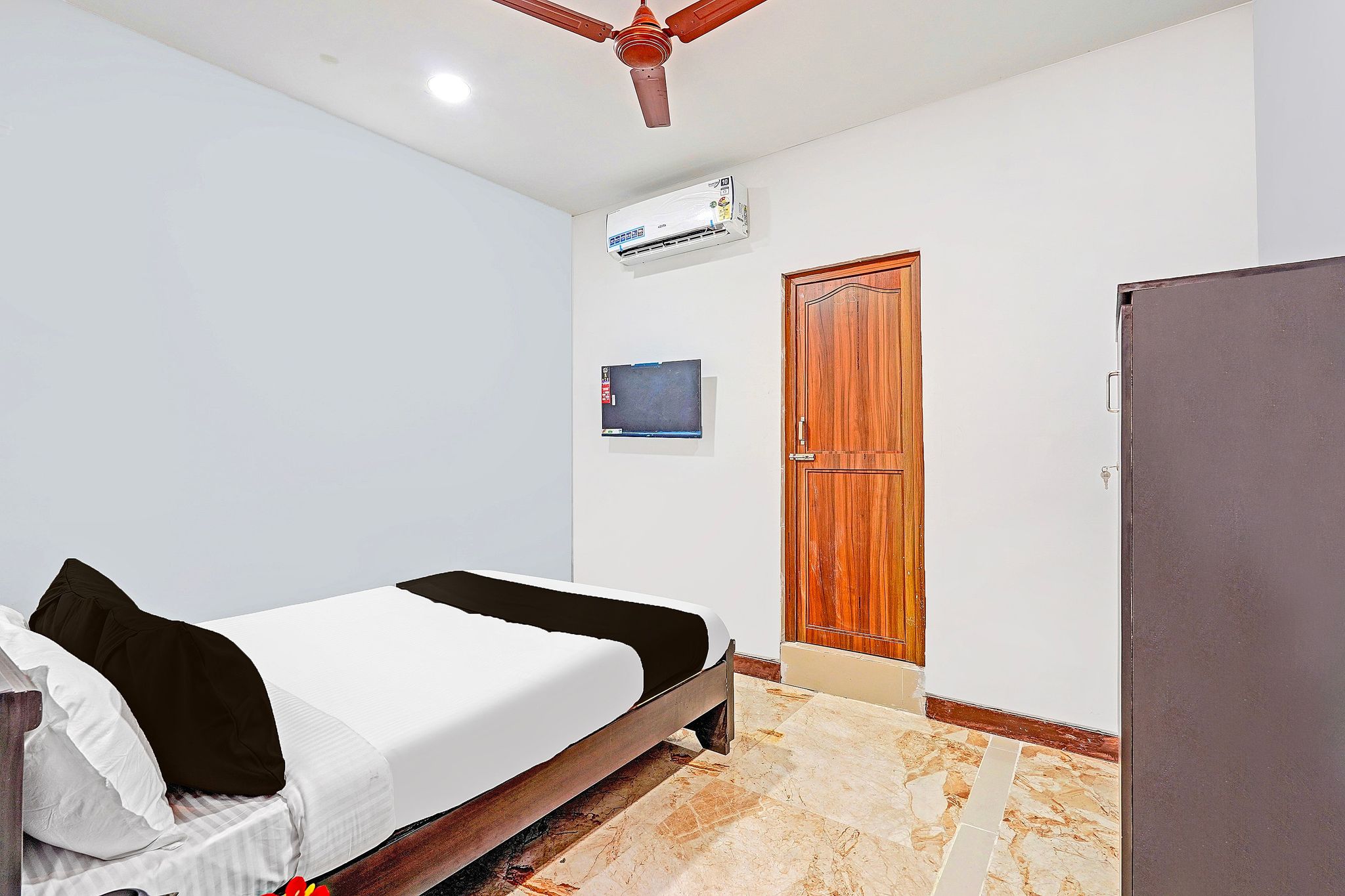 Super Hotel O Sholinganallur Near Anjaneya Temple Classic 3