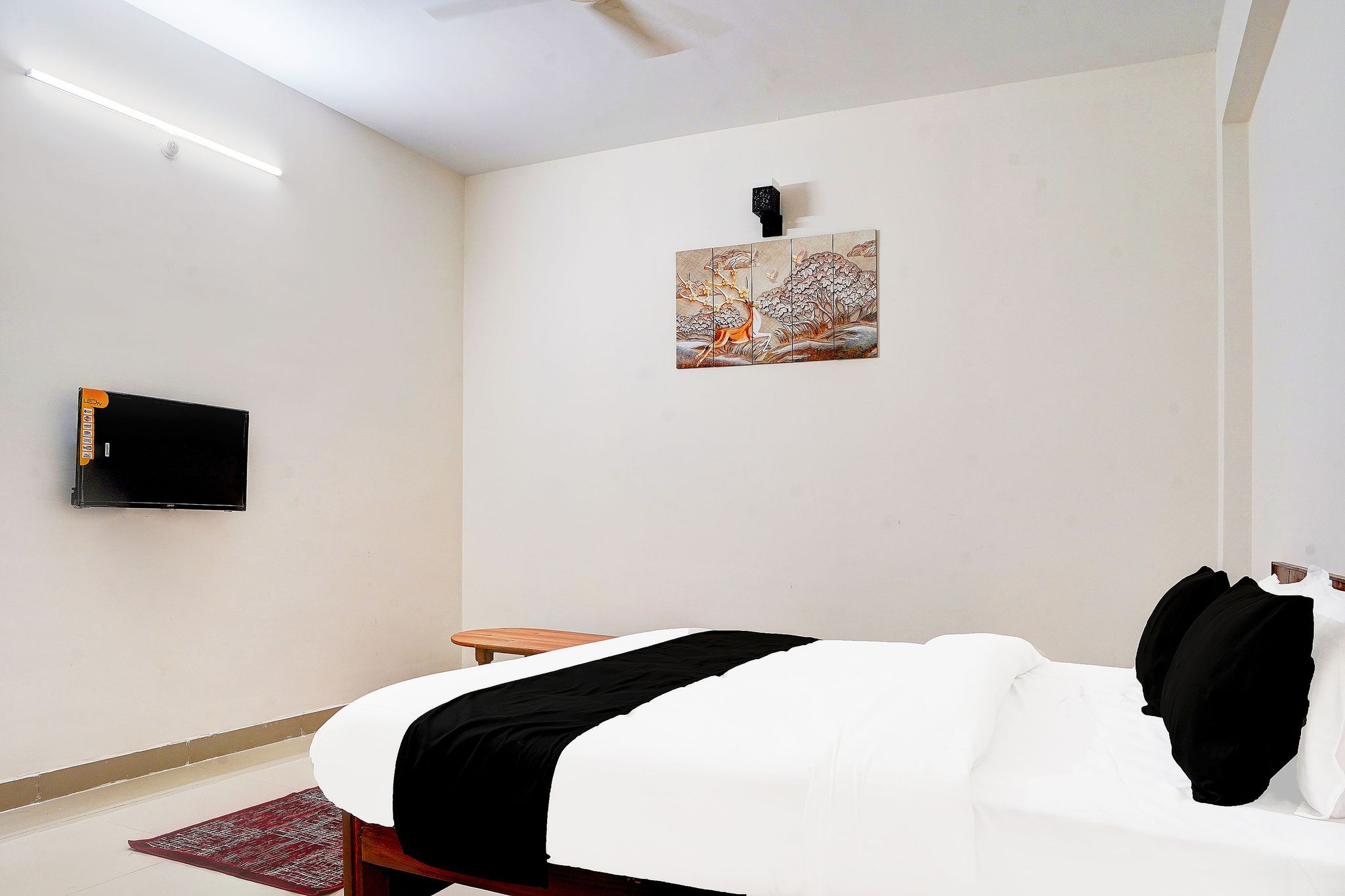 Hotel O MAZENTA PALACE Classic 12